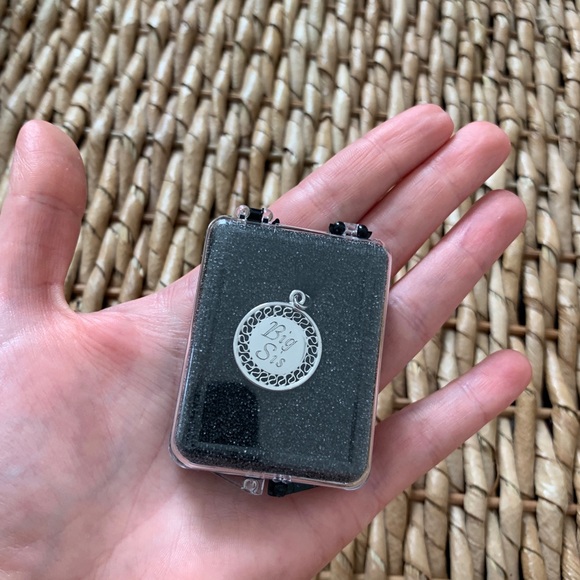 Big Sis Round Sorority Pendant - Picture 8 of 8